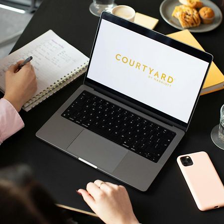 Courtyard By Marriott Glasgow Sec المظهر الخارجي الصورة