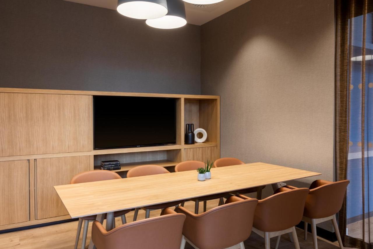 Courtyard By Marriott Glasgow Sec المظهر الخارجي الصورة